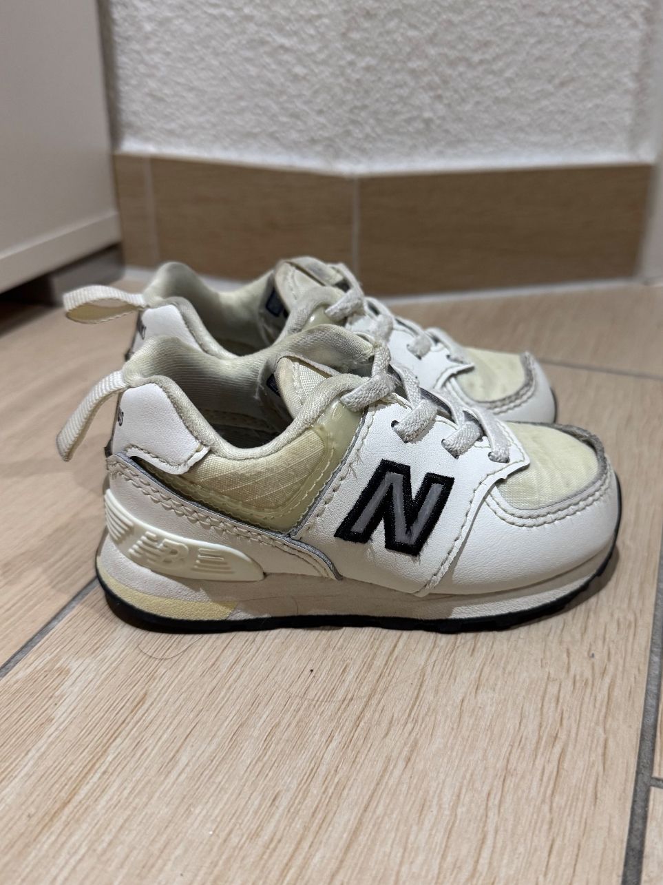 New Balance Scarpe da uomo: Basket New balance vert taille 21 – Usato da Granges-Paccot venduto da snowdi