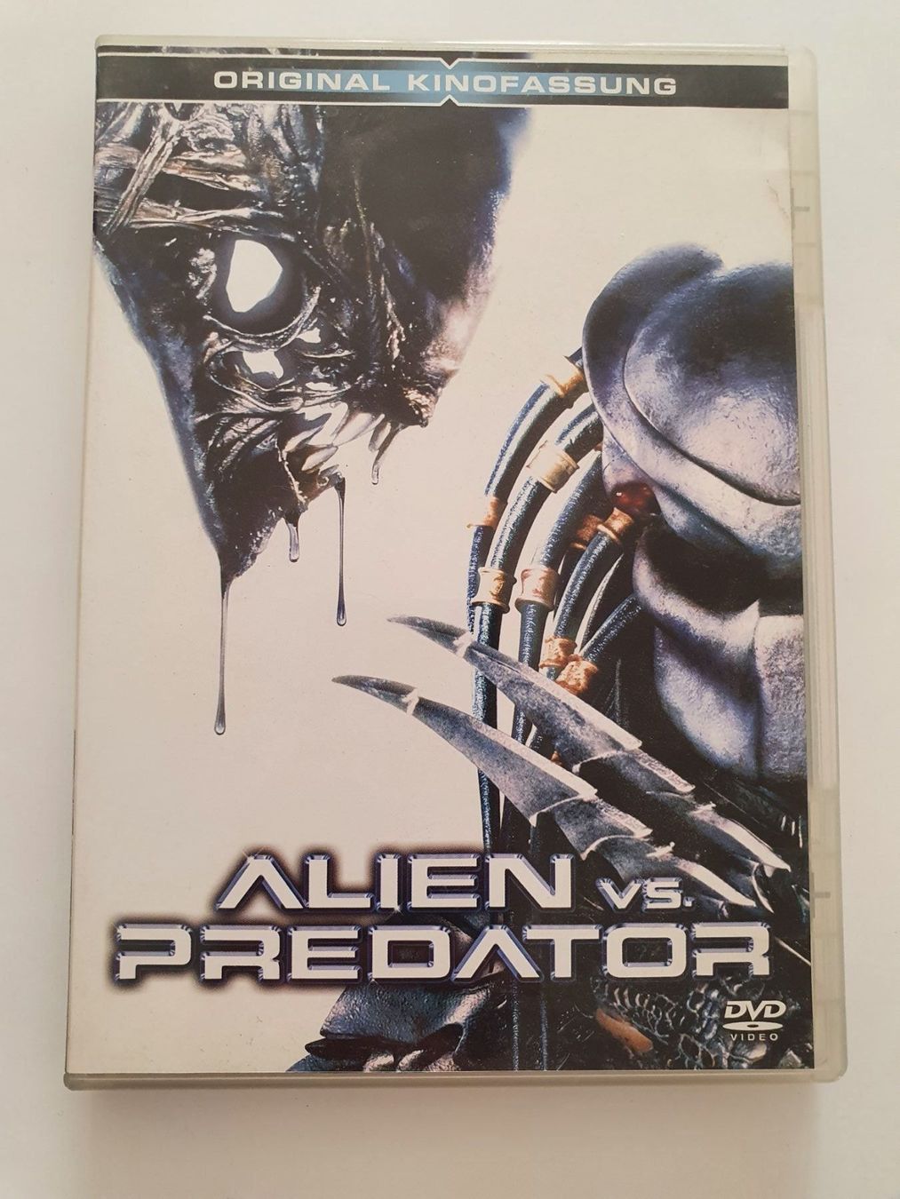 Tous les DVDs: Alien vs Predator – D'occasion à Oberdorf BL par BaldenEagle