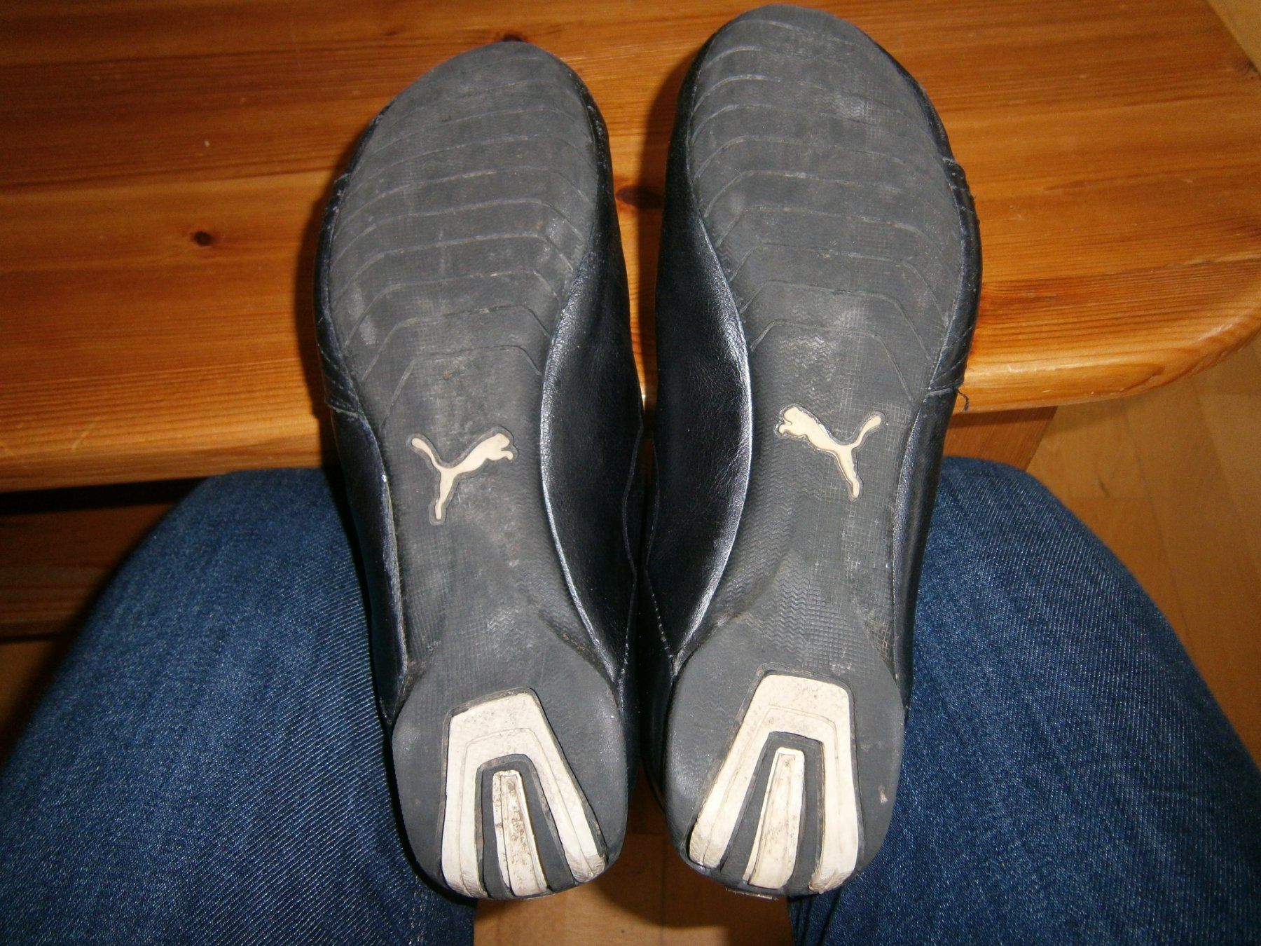 Puma Schuhe für Jungen: Puma Schuhe Gr. 37 – Gebraucht aus Glarus von swimmy 3