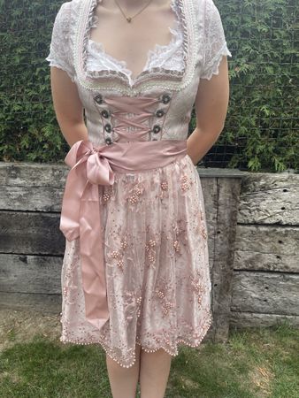 Dirndl Krüger Grösse 38 rosa mit Spitzenbluse