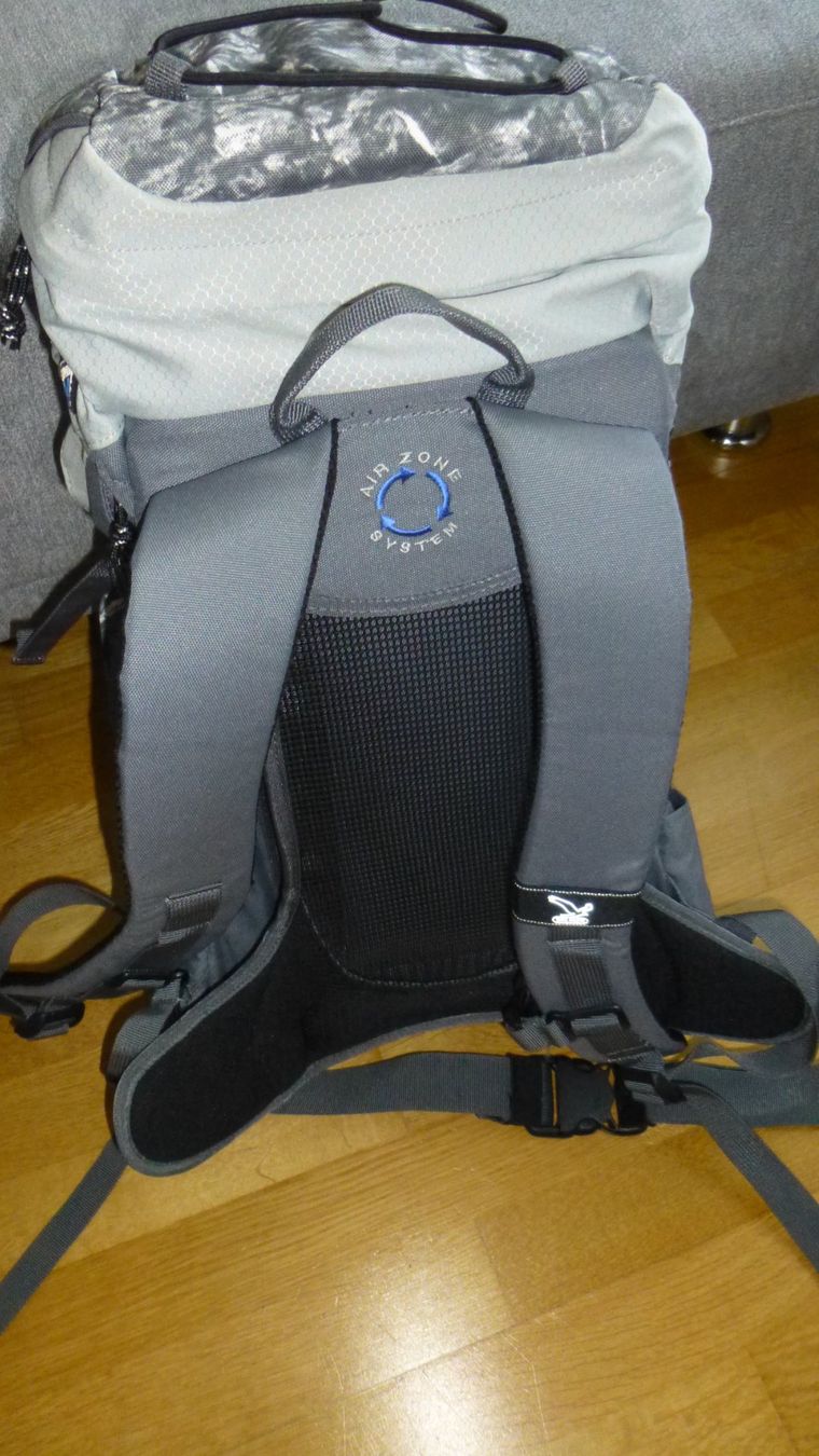 Salewa Zaini: Rucksack Salewa m. Air Zone System, grau / NEU – Usato da Triengen venduto da misterpicknicker 4