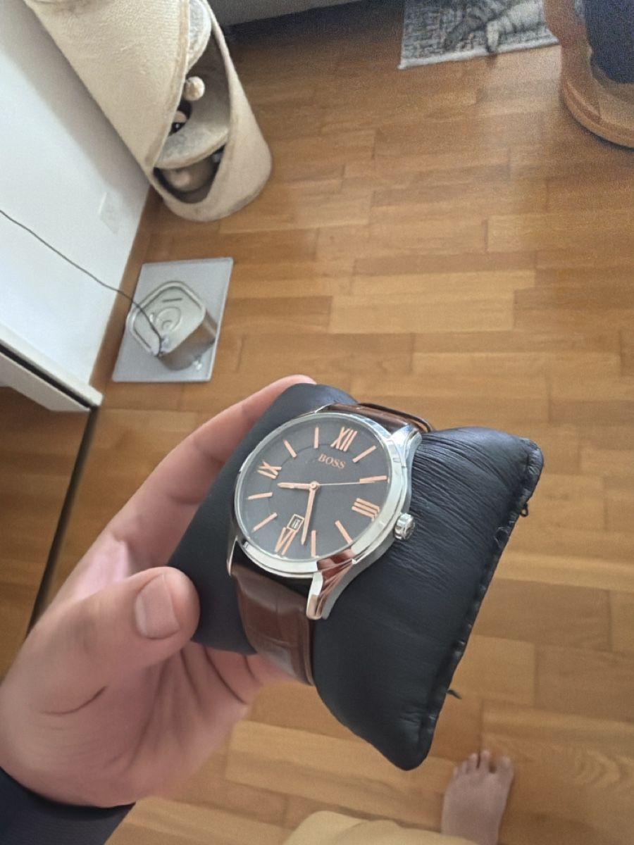 Hugo Boss Orologi: Deffekte Hugo Boss Uhr  – Difettoso da Zürich venduto da ber_pk9p 2