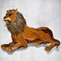 Superbe sculpture murale en bois, lion majestueux