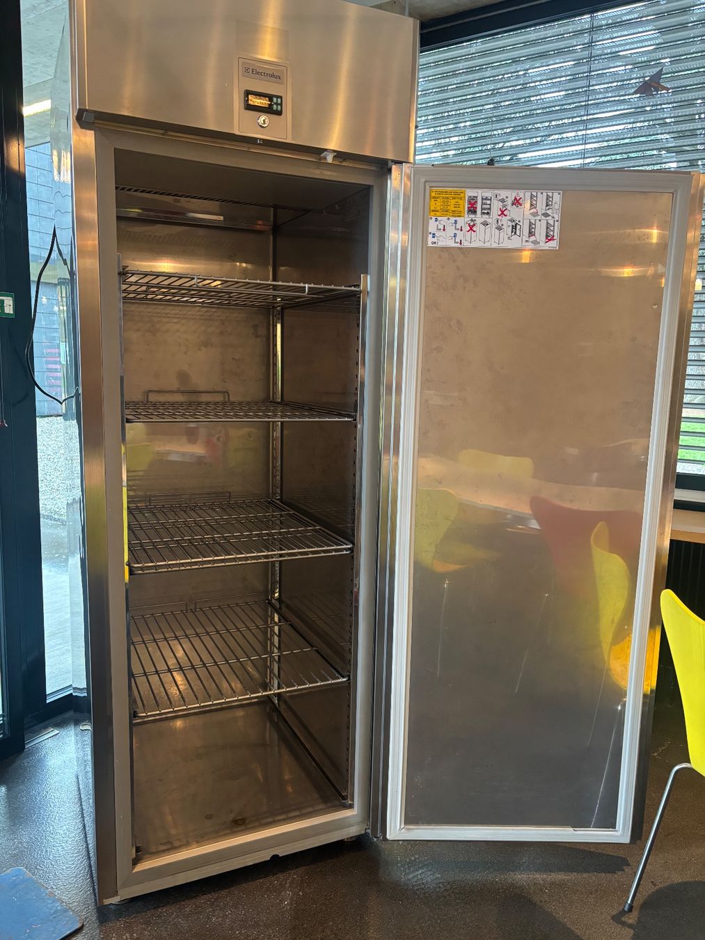 Electrolux Congélateurs: Gefrierschrank Elektrolux REX71FFH – D'occasion à Salmsach par 5413stefan 1