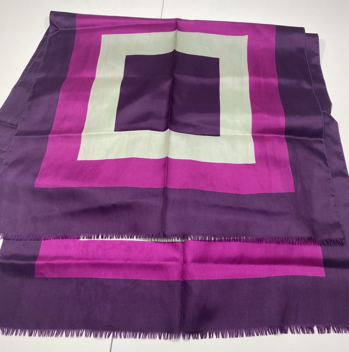 Foulard & Sciarpe: Seiden Schal 🌸 – Usato da Opfikon venduto da Luis144 2