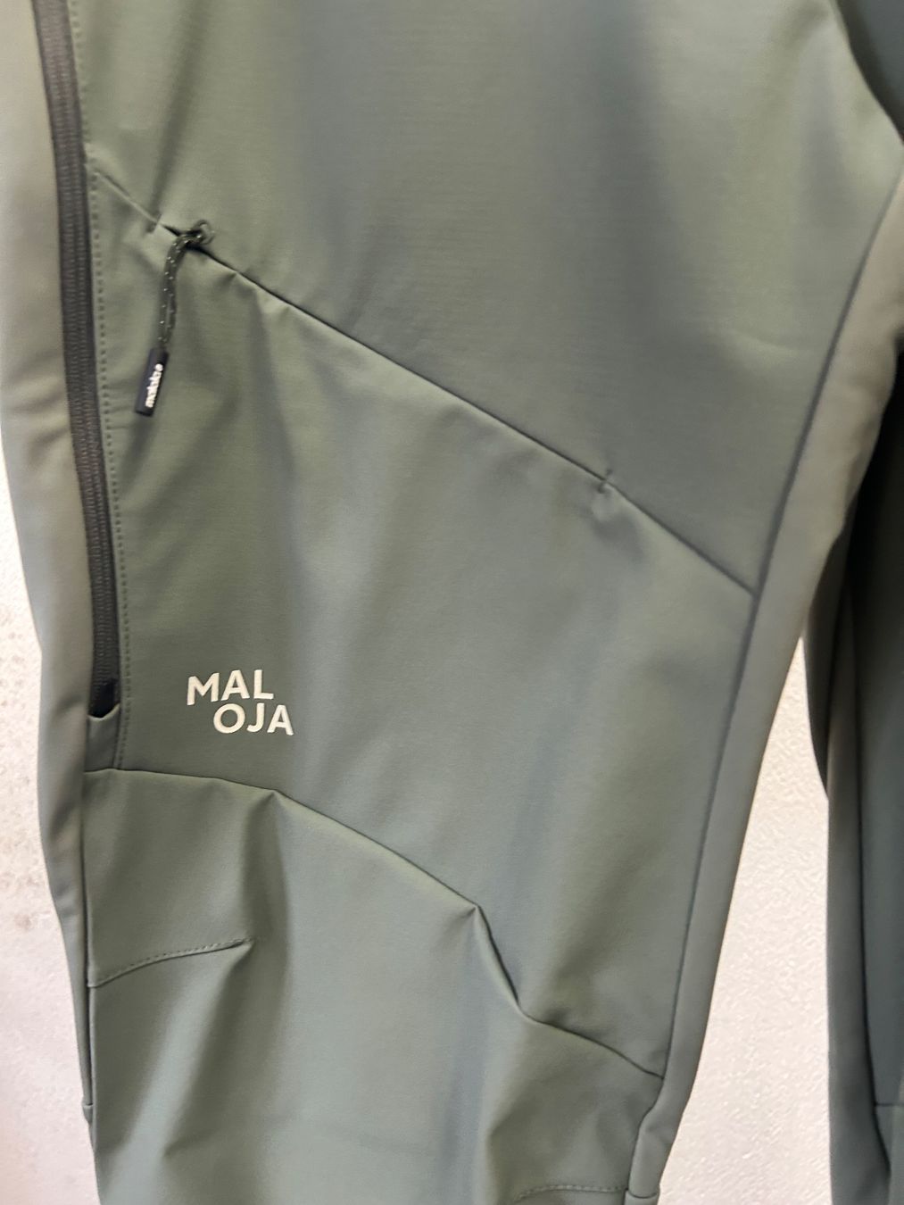 Maloja Pantaloni: Langlaufhose Maloja – Nuovo (secondo la descrizione) da Chur venduto da zue_m8ck 1