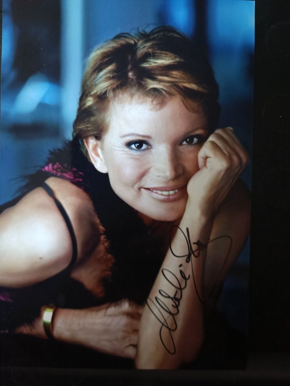 Autografi: Uschi Glas - signiertes Foto – Usato da Menziken venduto da Artographs