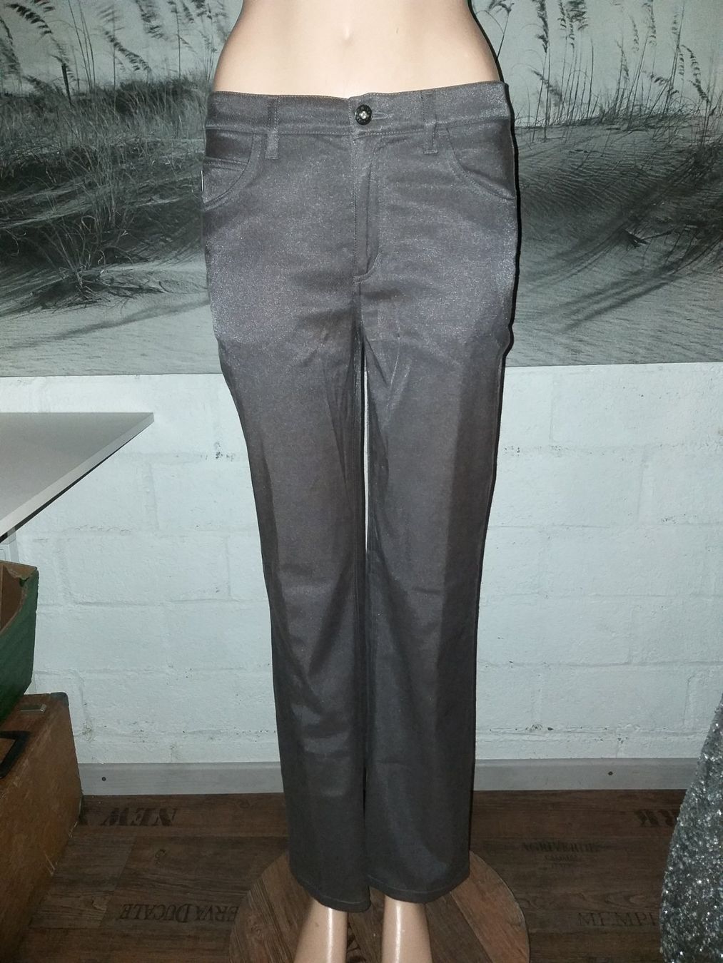 Guess Jeans: GUESS Jeans taille / Grosse 30 – Usato da Cossonay-ville venduto da Super-Price-Quality