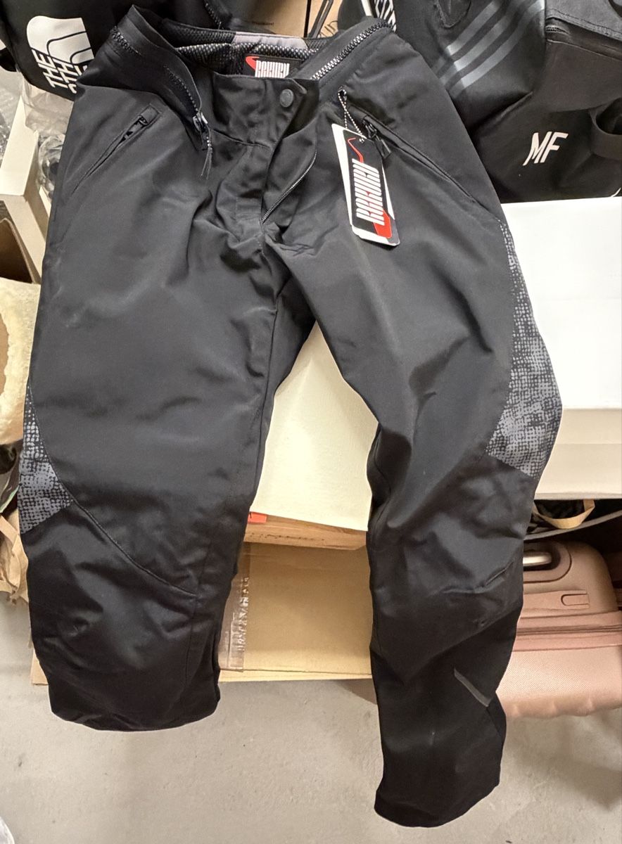 Pantaloni: Motorradhose Damen schwarz – Nuovo e nell'imballaggio originale da Laufen venduto da mar_flh8 1