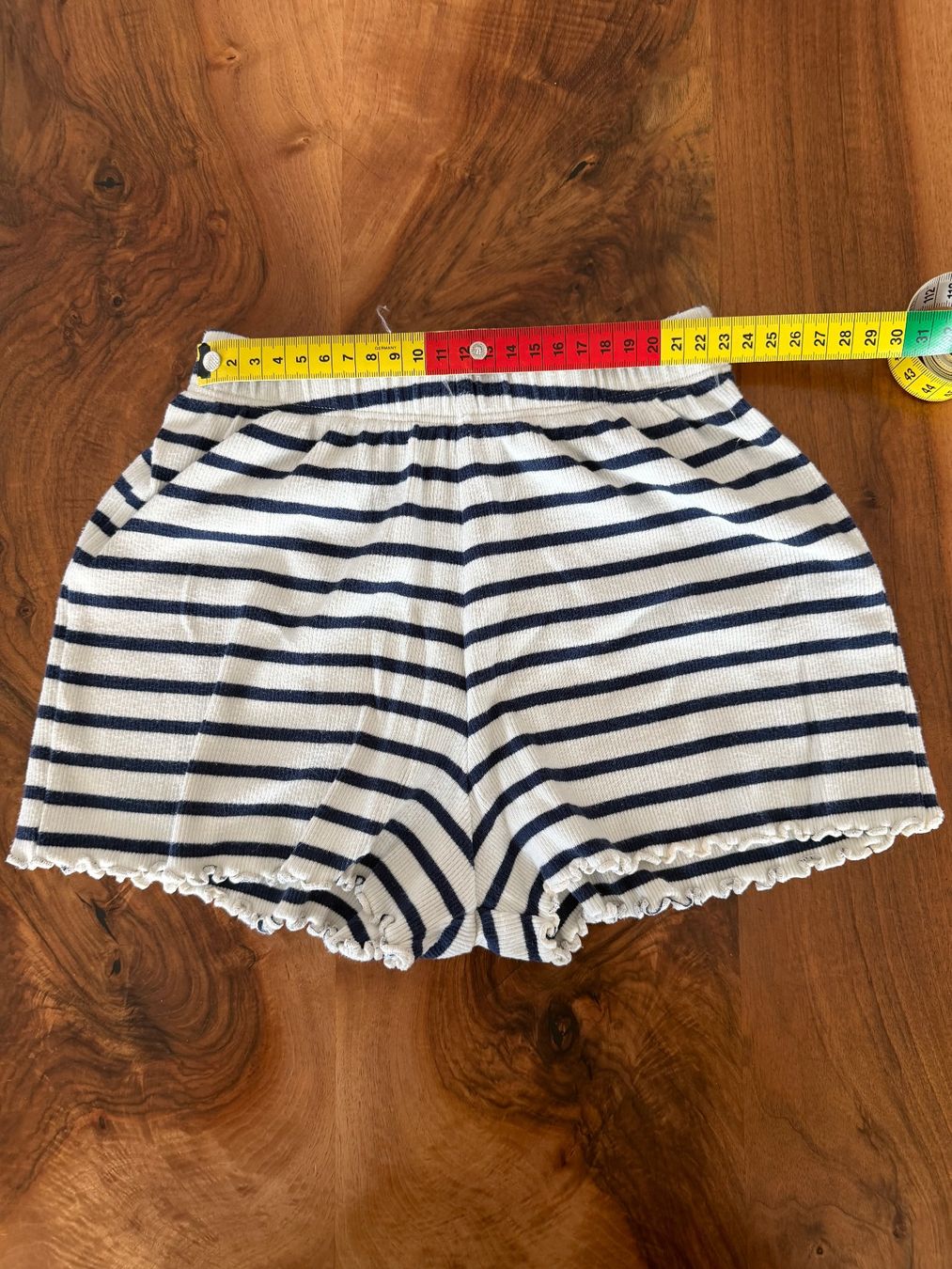 Next Hosen: Shorts, Next, Grösse 104 – Gebraucht aus Haslen AI von s176 1