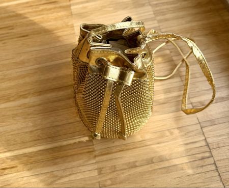 Goldene Mesh-Tasche, neuwertig - Der Hingucker im Sommer!