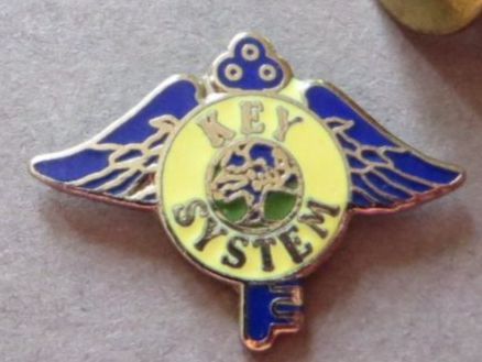 Placchette & Badge: PIN, KEY SYSTEM BAHN STRASSENBAHN BUSLINIEN, FLÜGEL – Usato da Neuhausen venduto da luckimucki