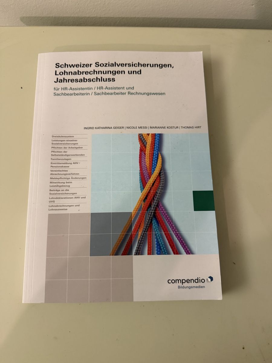 Libri: HR Assistent Bücher | Unbenutzt  – Nuovo (secondo la descrizione) da Zürich venduto da 2ndhandzurich 1