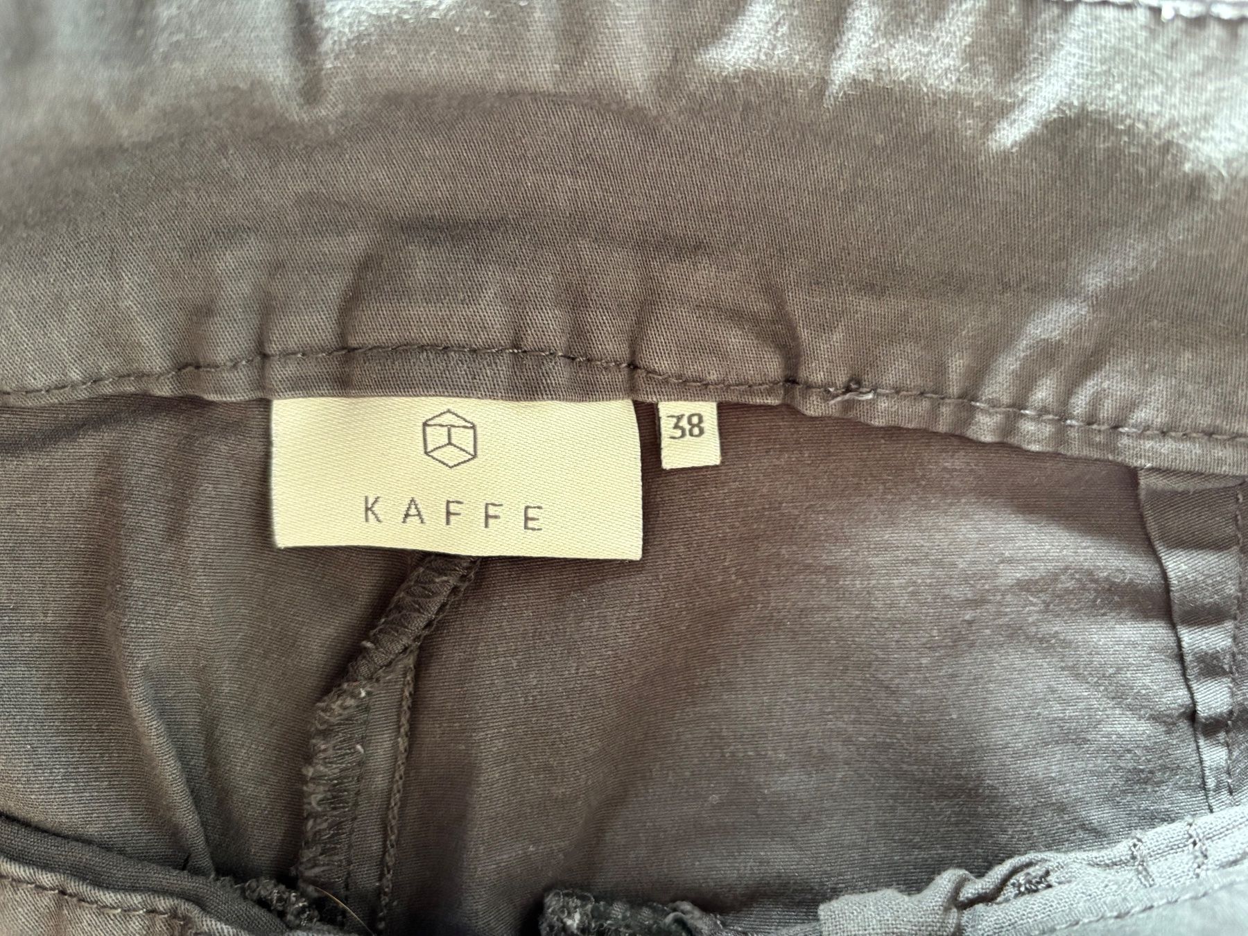 Pantaloni: Stoffhose von KAFFE grau – Usato da Aeugst am Albis venduto da Steini1969 2