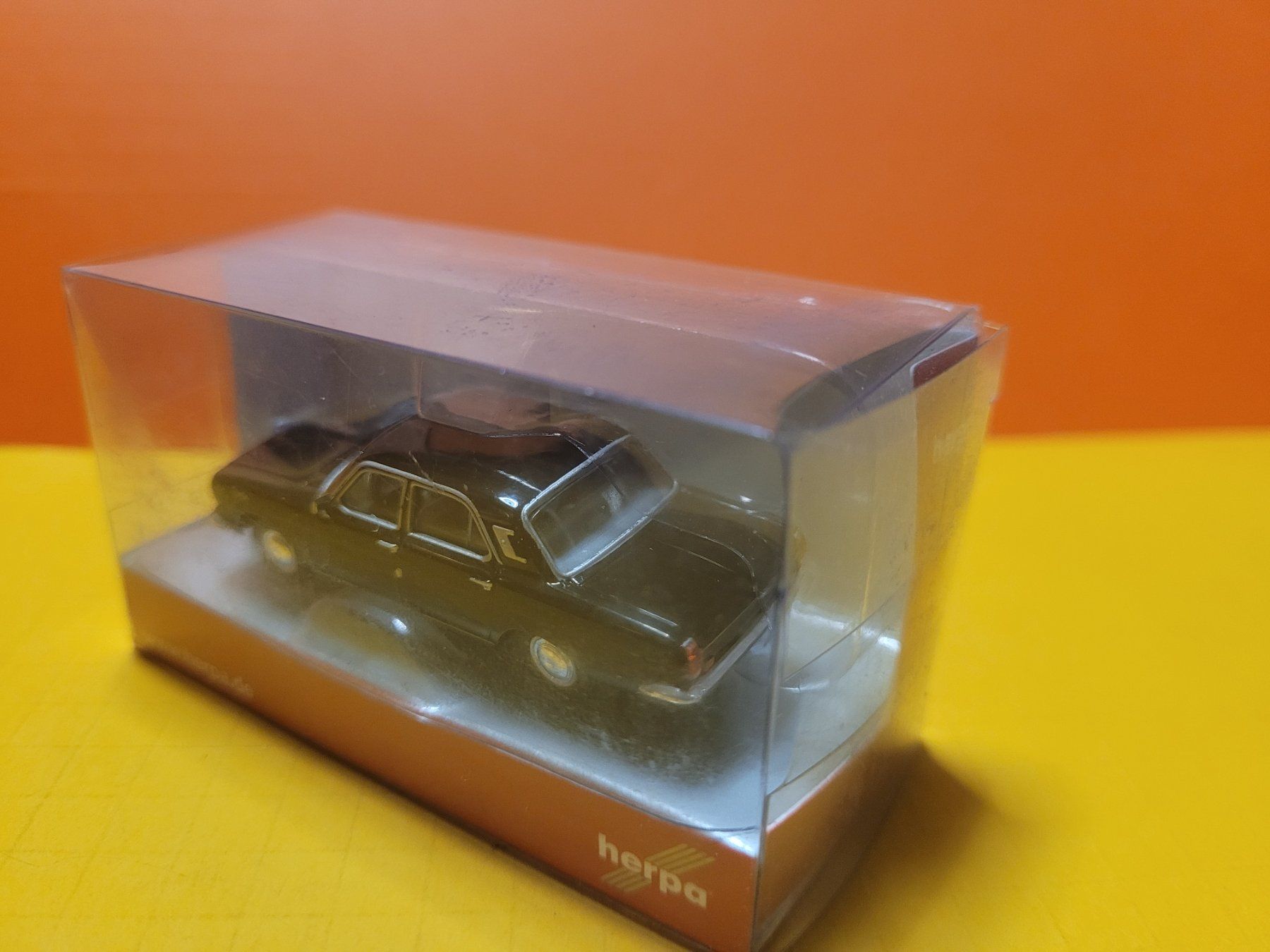 Herpa Modellautos: Wolga M24  Herpa  1:87 – Neu und originalverpackt aus Domdidier von Bimbo57 3