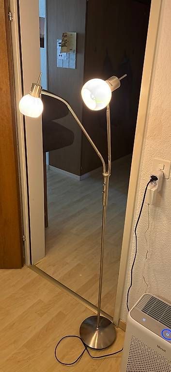 Lampen: Stehlampe/Leselampe – Gebraucht aus Grosswangen von mic_sd6z 1
