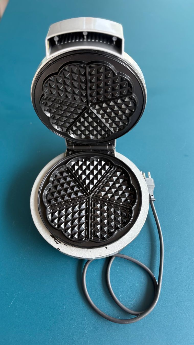 Ambiano Küchengeräte: Waffeleisen – Gebraucht aus Frick von Beanie 1