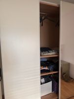 Kleiderschrank