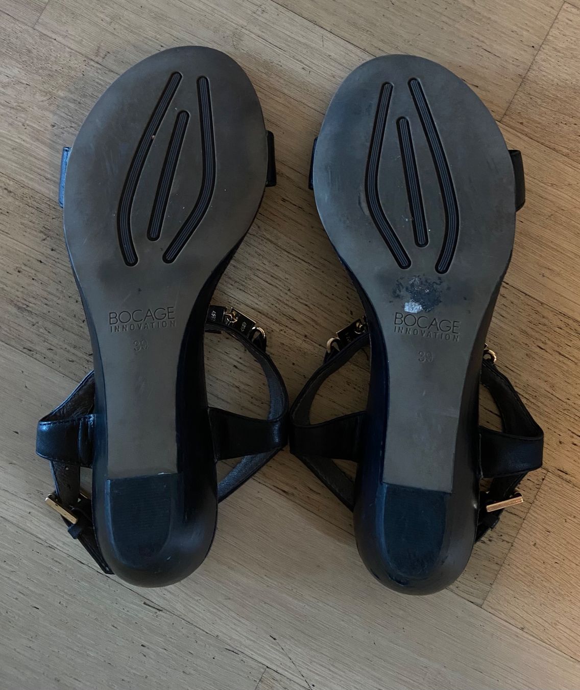 Scarpe da donna: BOCAGE Sandales compensées cuir noir et or 39 – Nuovo (secondo la descrizione) da Genève venduto da kik_8jd6 8