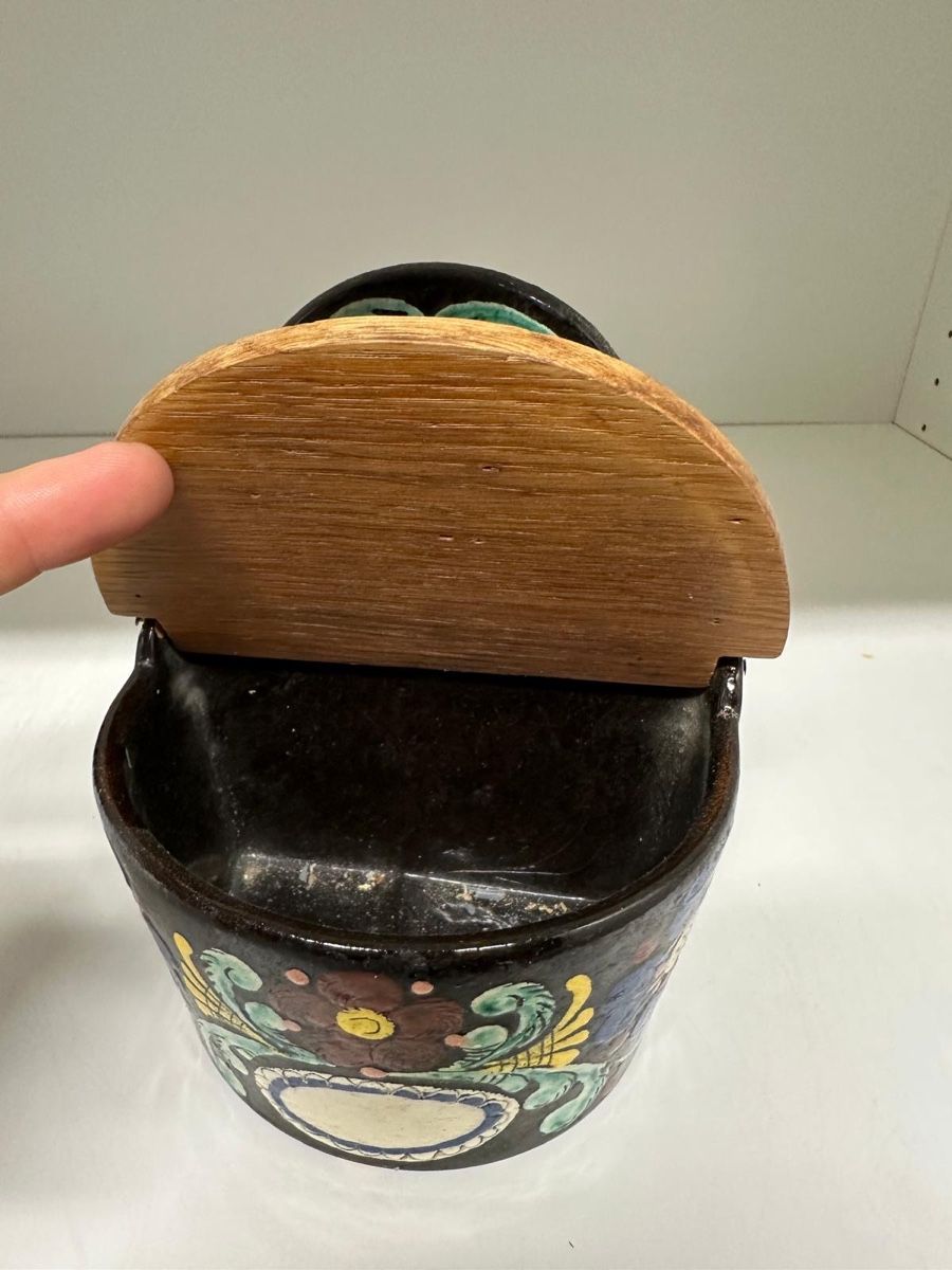 Tutte le decorazioni: Unique Hand Painted Wall Hanging Spice  Rack - Swiss Made – Usato da Seuzach venduto da Diamand28 1