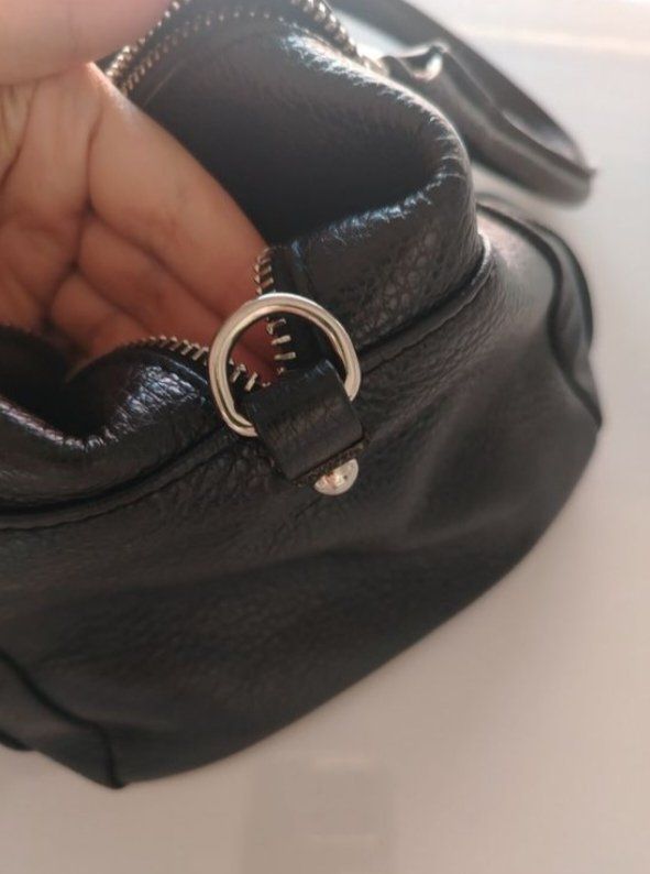Taschen für Damen: Echt Leder Handtasche schwarz – Gebraucht aus Winterthur von rsi_mcg9 5