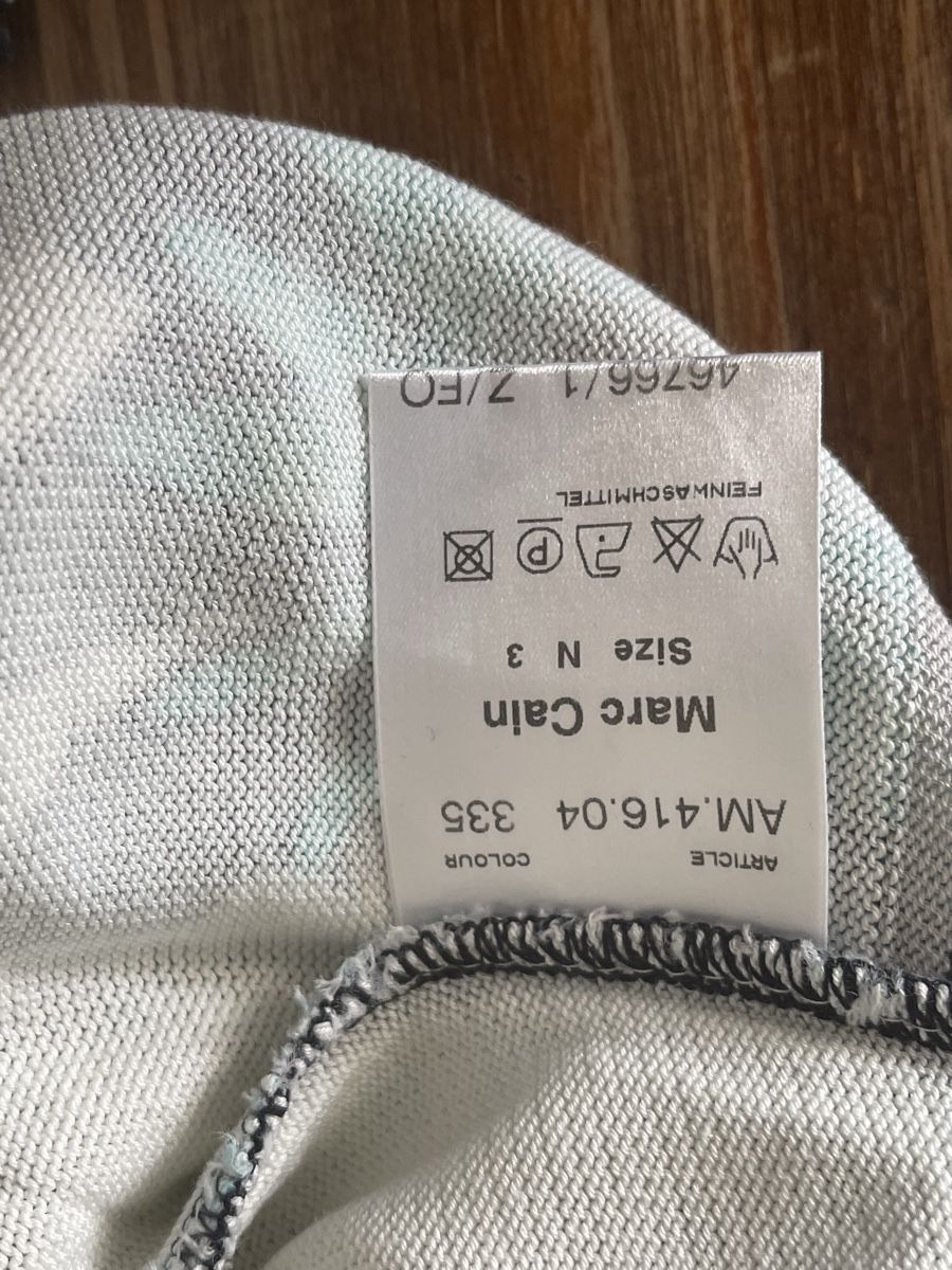 Marc Cain Pullover & Sweatshirts: Pull  Marc Cain  N3 ou S très bon état – Gebraucht aus Kloten von Vermicelles 7