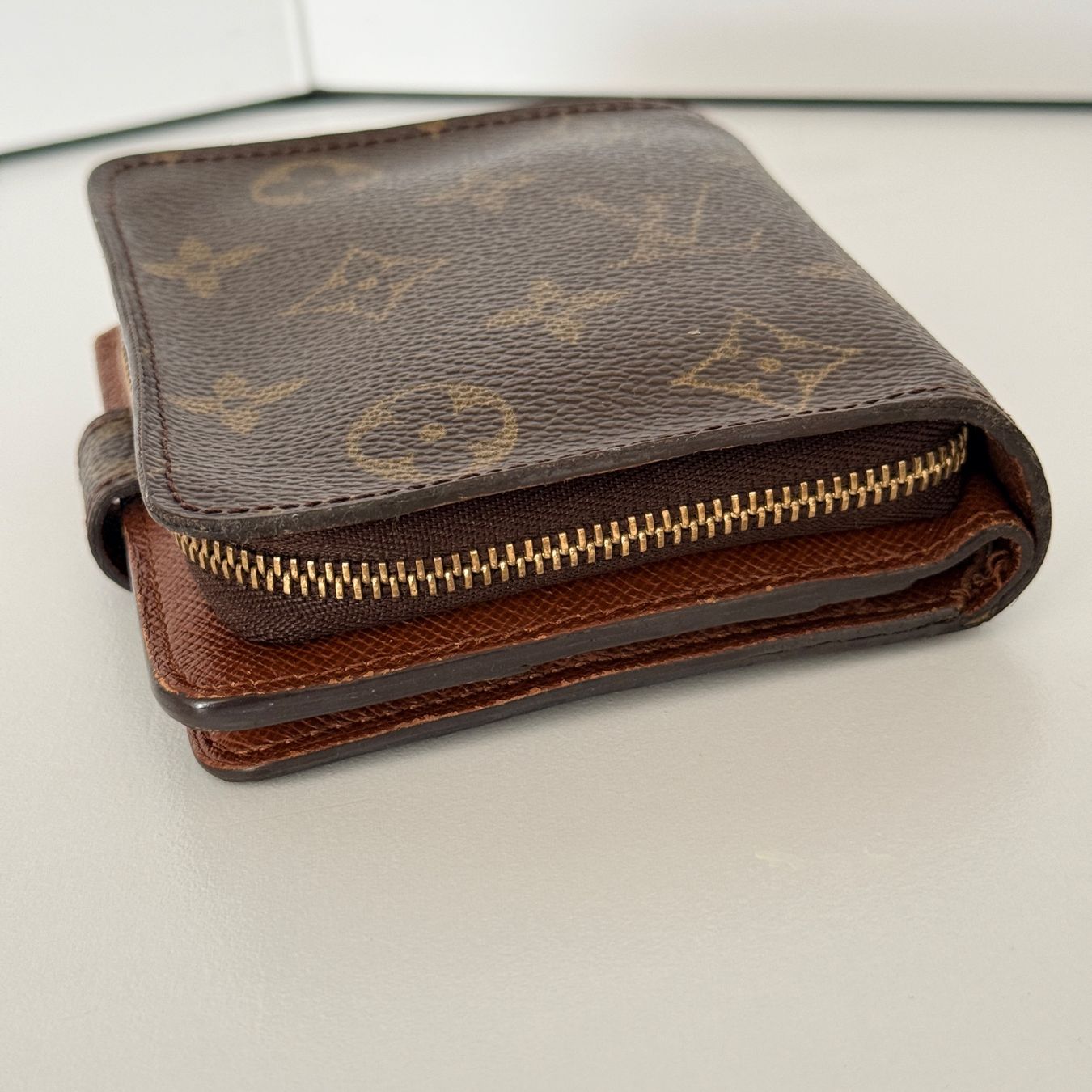 Louis Vuitton Brieftaschen: Ab1.- Louis Vuitton Wallet Monogram Compact – Gebraucht aus Geneve von DarlingVintage 6