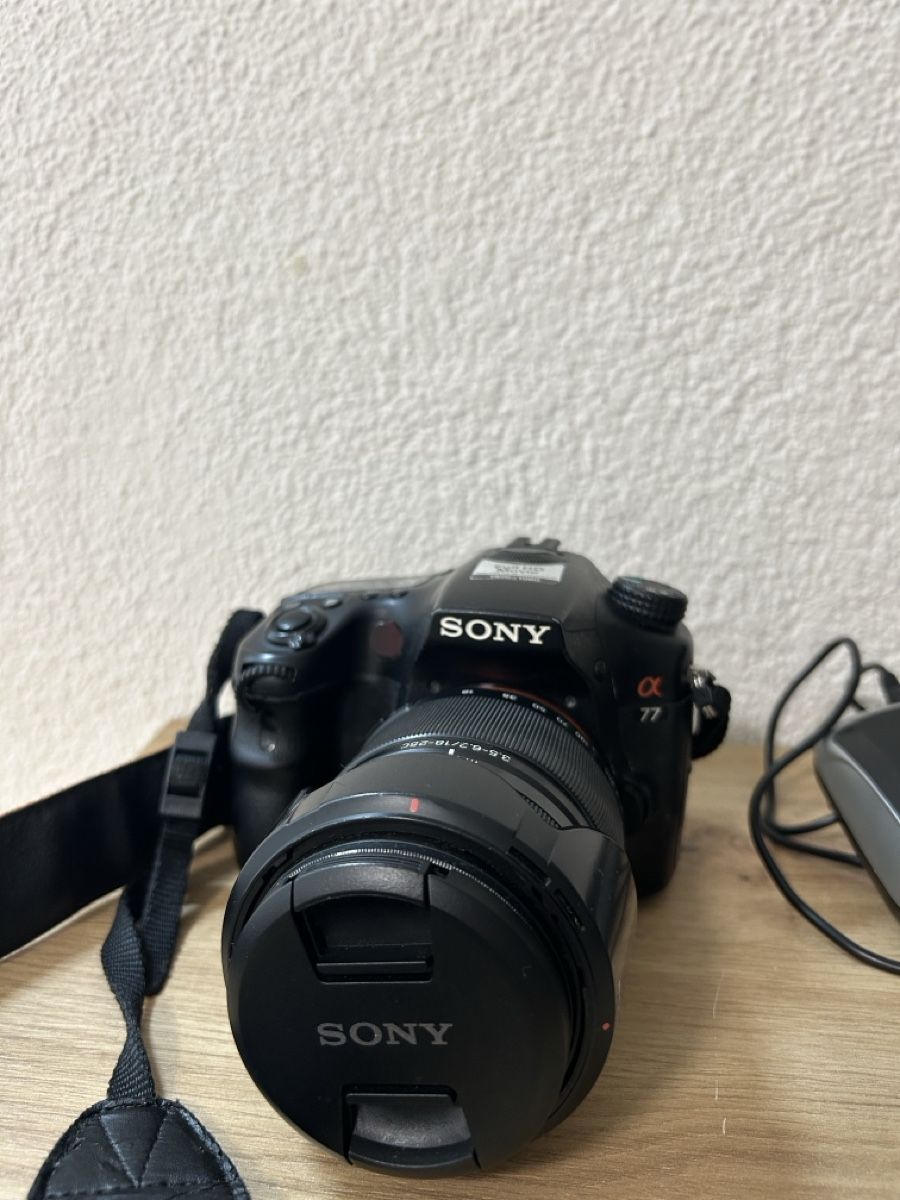 Sony Appareil photo: Sony Alpha a77 Digital Camera – D'occasion à Rothrist par Miri_sm6
