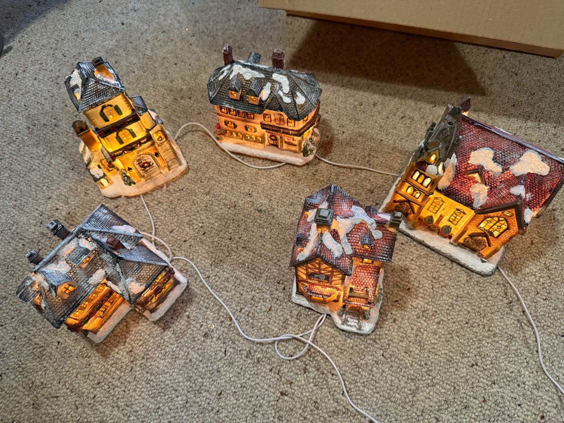 Tutte le decorazioni: Weihnachtsdorf Häuser Set beleuchtet gebraucht – Usato da Hundwil venduto da Sandysan1702 7