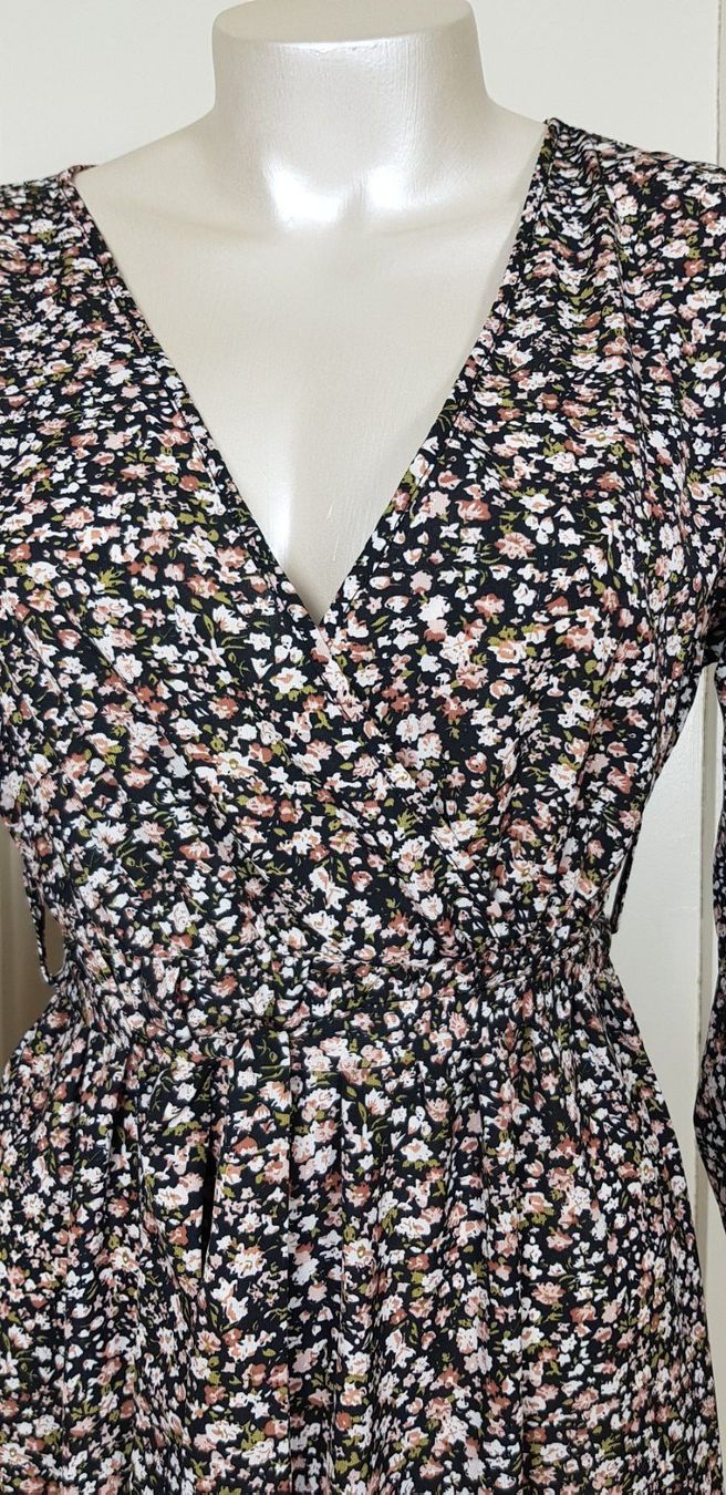 Vestiti: Kleid, Bindegürtel, Midi, Gr. 36 38 – Usato da Uster venduto da Astral 2