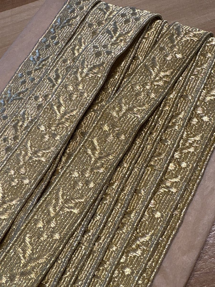 Nastri decorativi: Gold Band mit Metall Faden – Nuovo (secondo la descrizione) da Rümlang venduto da euqinom16 2