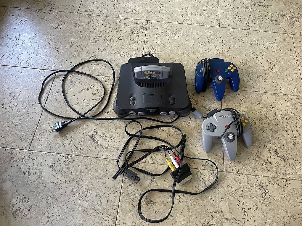 Console: Nintendo 64 Konsole – Usato da Einigen venduto da Monki777 1