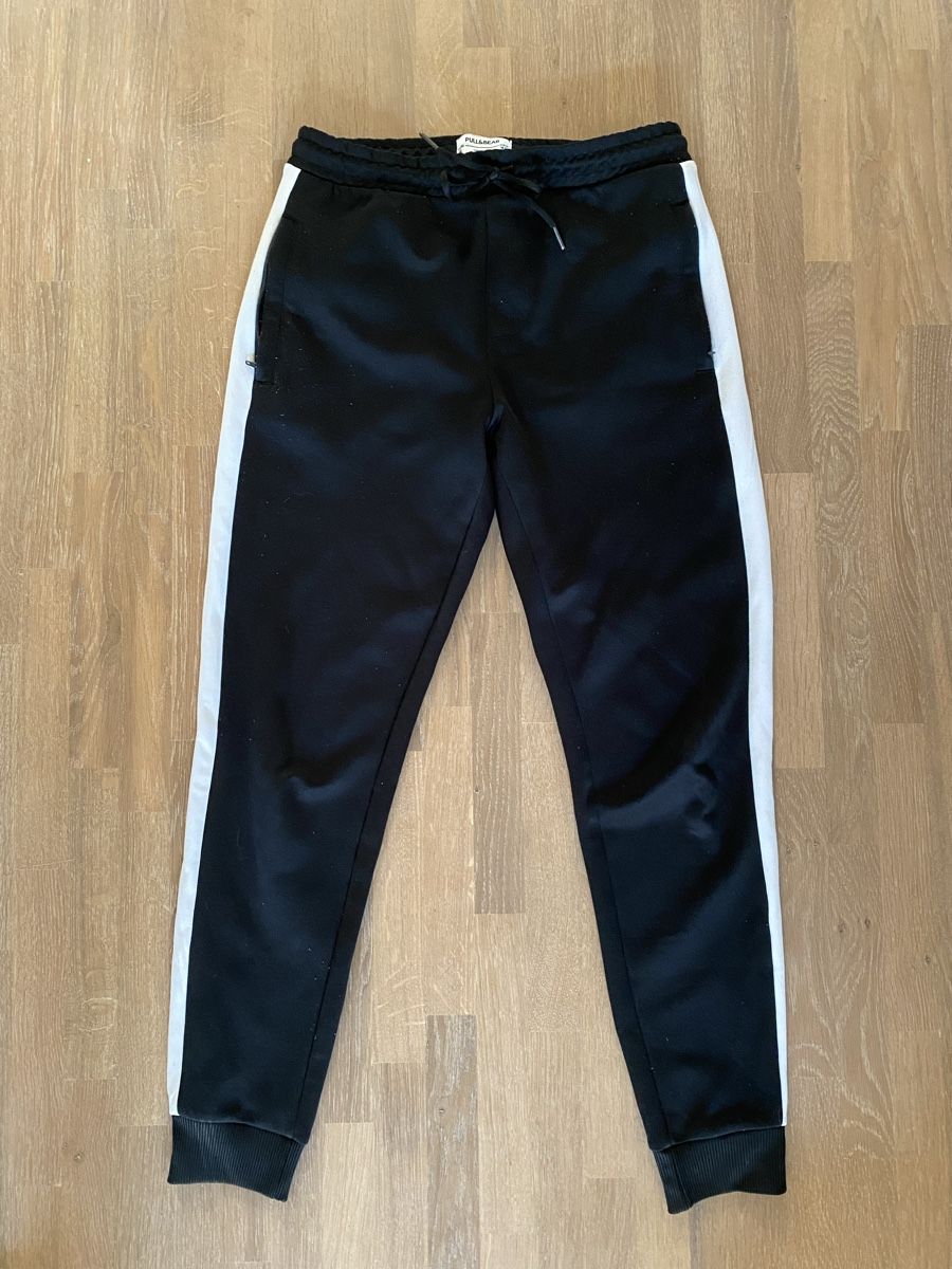 Pull&Bear Pantaloni: Pantalon de jogging Pull&Bear, noir/blanc, Taille S – Usato da Rossemaison venduto da Carduelis