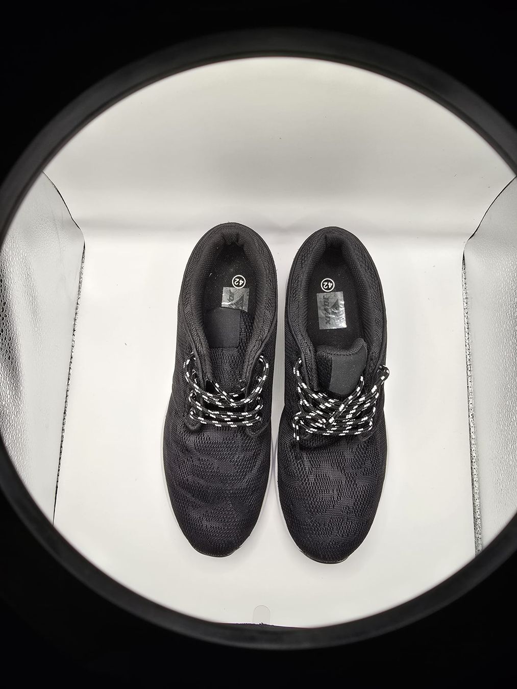Scarpe da uomo: Baskets noires tendance pointure 42, neuves – Nuovo (secondo la descrizione) da Neuchâtel venduto da mel_6m7r 1