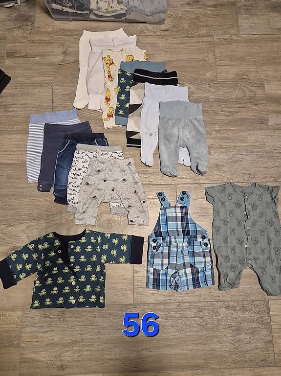Lotti & Set di vestiti: Babykleider 50-56 – Usato da Oetwil am See venduto da delia.hess