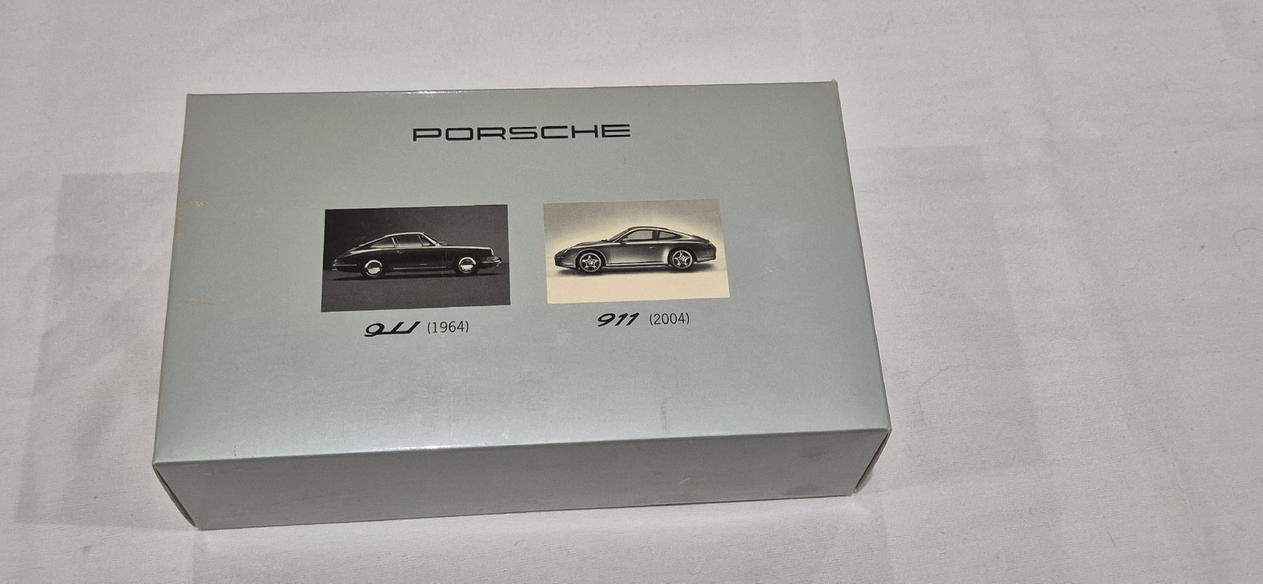Porsche Modellautos: Porsche 911 Modellauto Set 1:43 Porsche Driven by Precision – Neu (gemäss Beschreibung) aus Wangen an der Aare von RareAndLimited 6