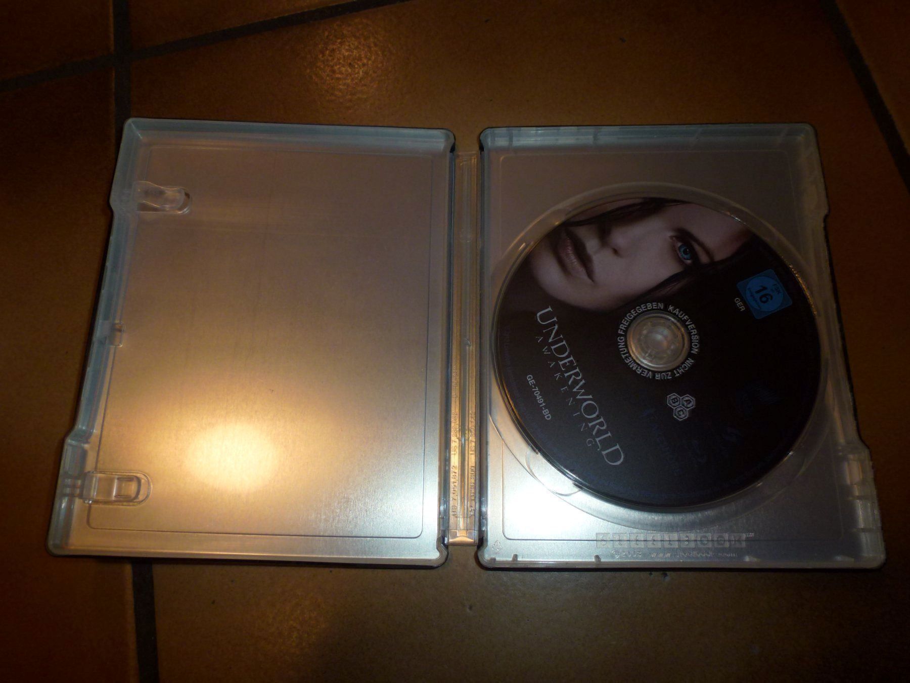 Tutti i DVDs: Underworld Awakening BLU-RAY STEELBOOK – Usato da Olten venduto da Disc-Ausverkauf 1