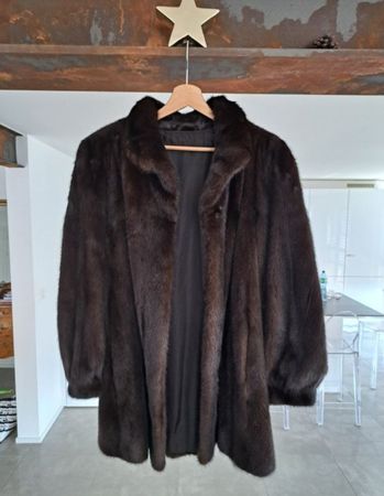 Vison excellent état saga mink noir marron foncé