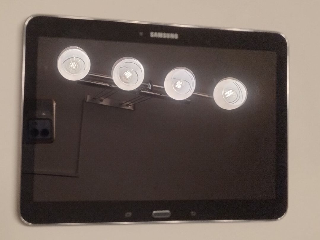 Samsung Tablet PC: Samsung galaxy tab 4 – Usato da Egg b. Zürich venduto da el_gato_77