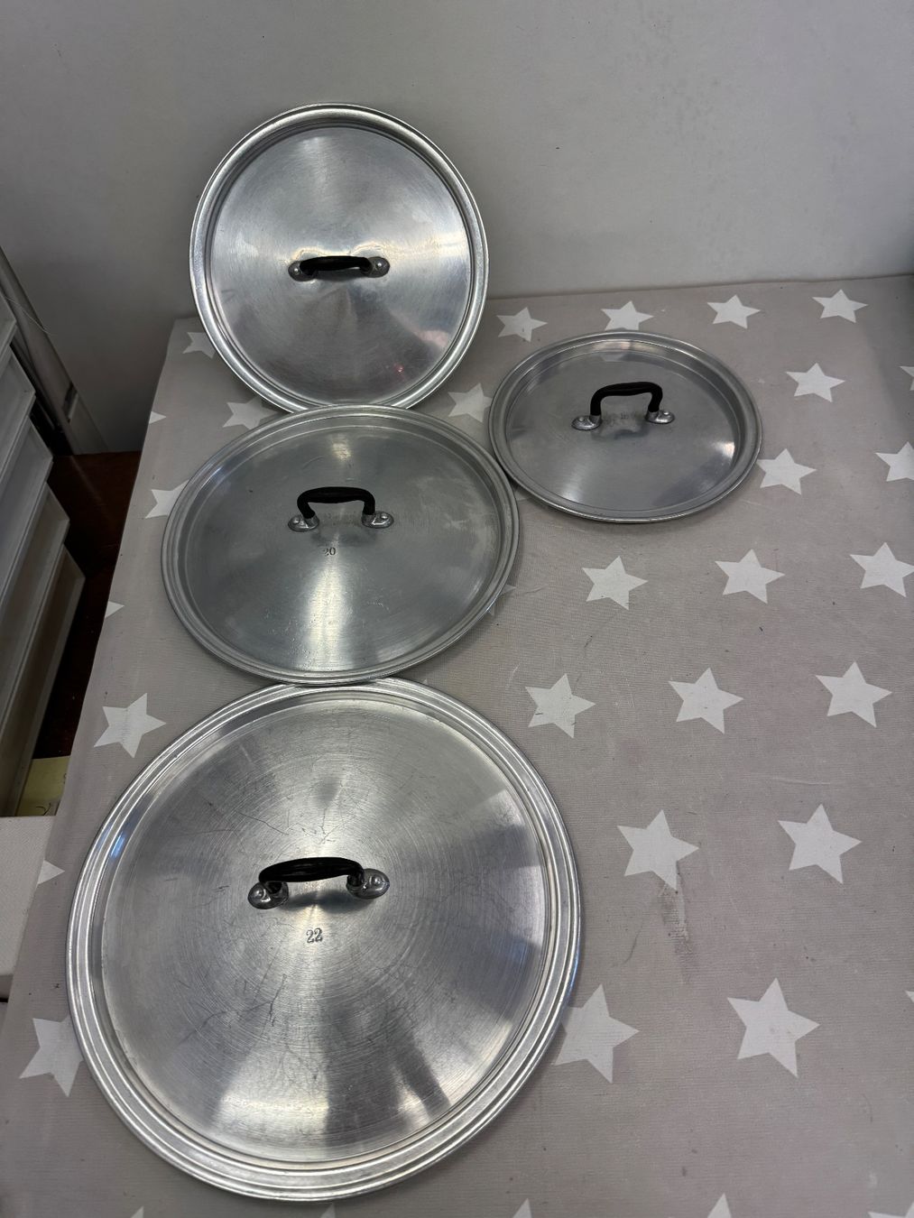 Pfannen: 4 Aluminium Deckel in diversen Grössen – Gebraucht aus Rafz von Powacaddy