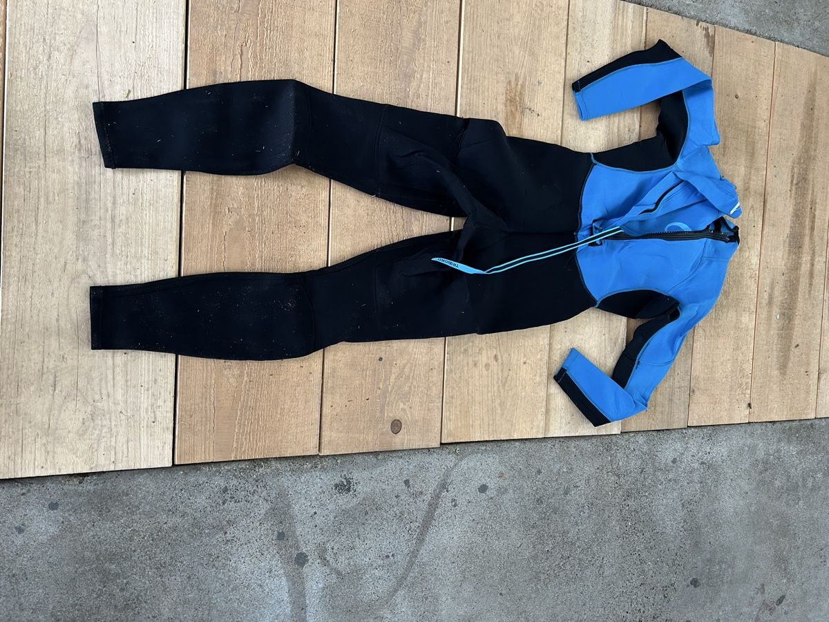 Tavole da surf e di nuoto: Dünner Neoprenanzug Gr. S/M – Usato da Burgdorf venduto da Outdoor5