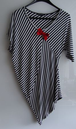 Rinascimento * Shirt / Top * asymmetrisch * M