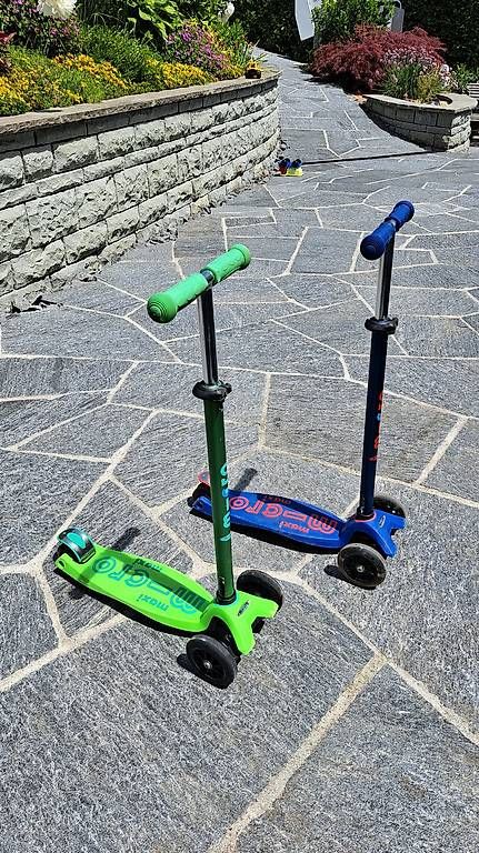 Kickboard: Micro Maxi Scooter Blau & Grün – Usato da Udligenswil venduto da pablo_picante