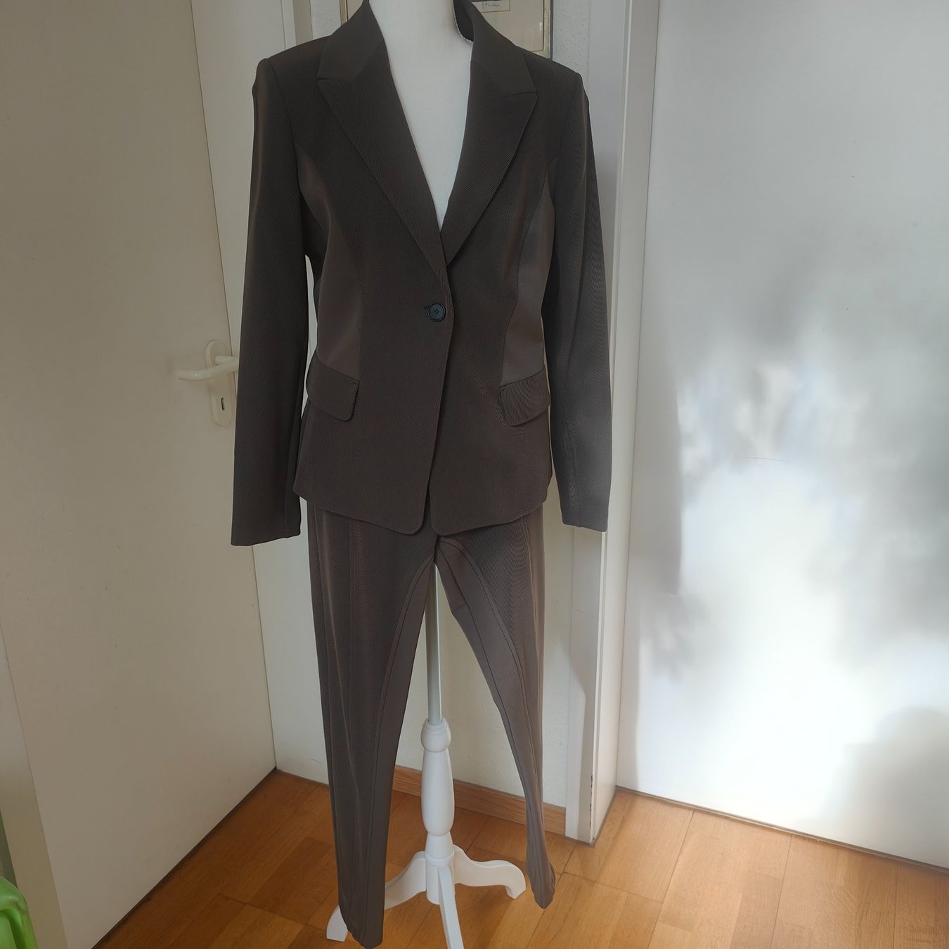 Completi & Tailleur: Hosen Anzug – Usato da Zürich venduto da Mumpfi9