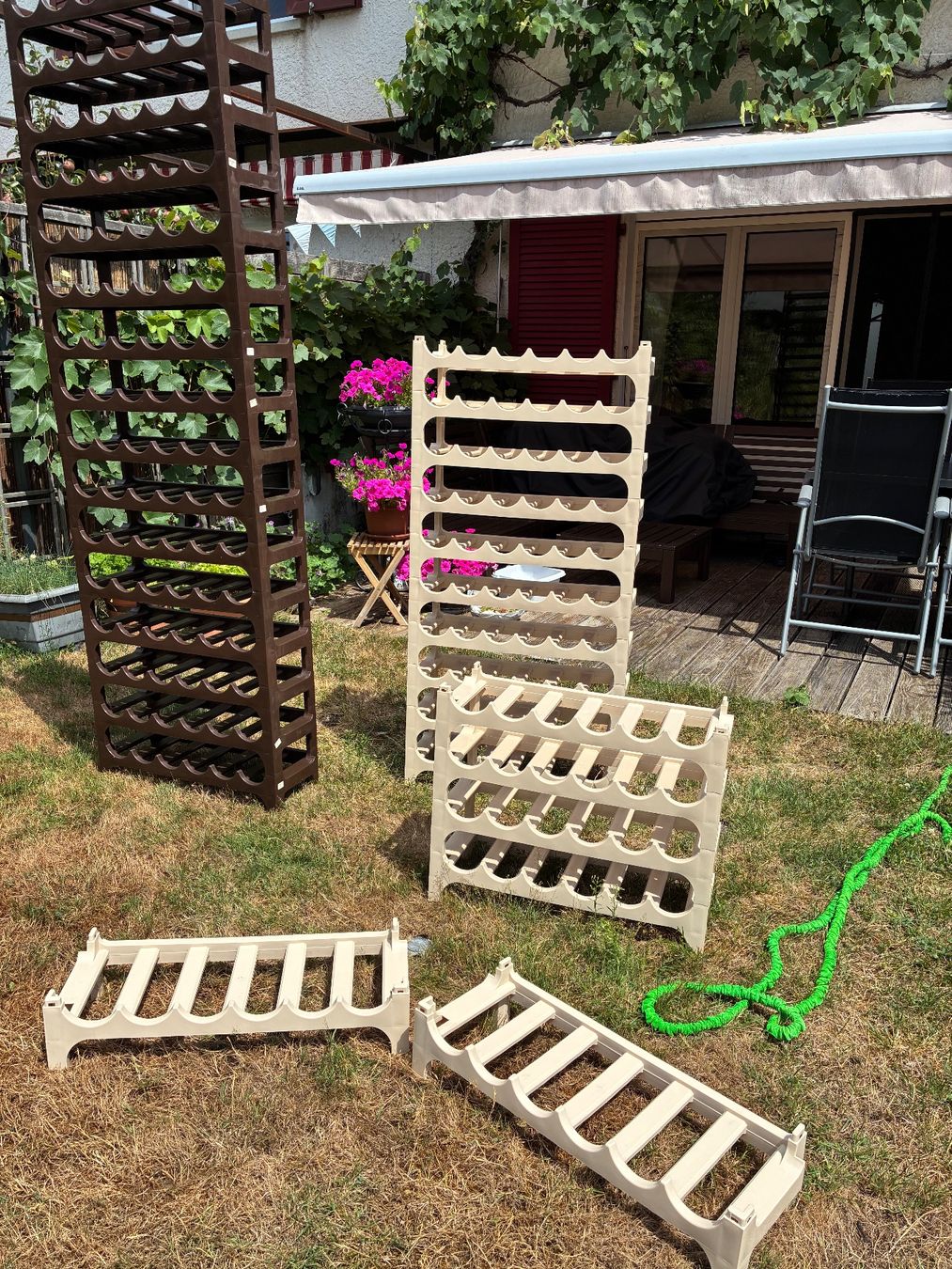 Scaffali: Stapelbare Weinregale aus Kunststoff – Usato da Burgdorf venduto da cla_7pfx 1