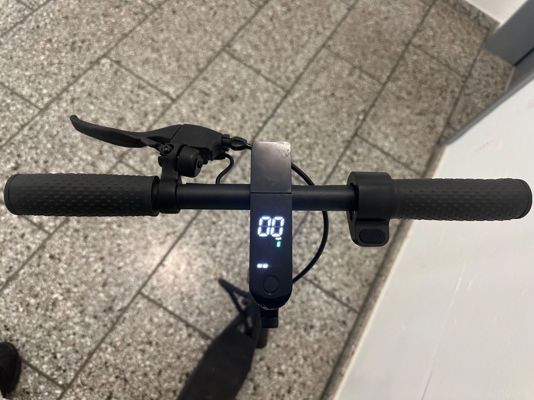 Kickboard: Elektro Tretroller GO – Usato da Liestal venduto da FuV01 4