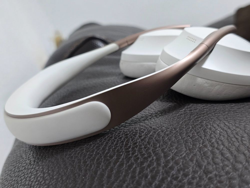 Bose Kopfhörer: Bose NC700/Weiss (Top) – Gebraucht aus Basel von Honest 2