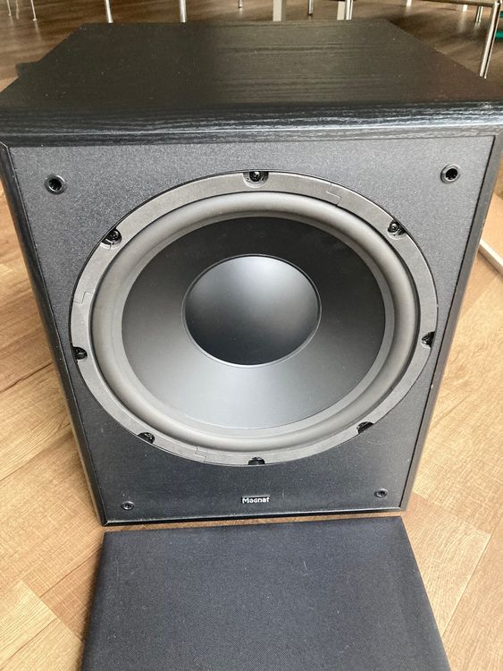 Actif Subwoofer Magnat Sub 301A für HiFi, Heimkino etc. Kaufen auf Ricardo