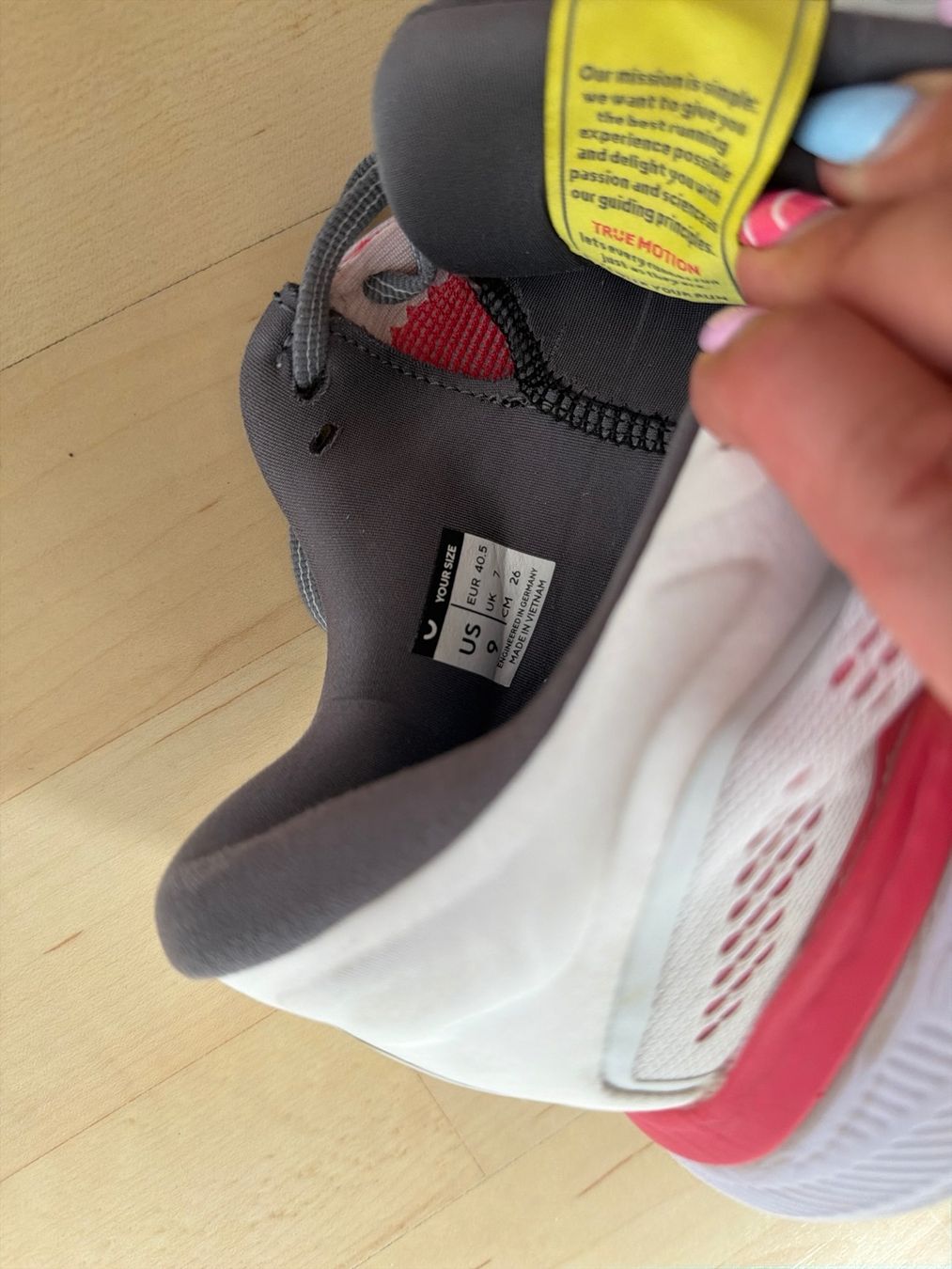 Chaussures femmes: Laufschuhe Damen weiss Grösse 40.5 – D'occasion à Unterentfelden par tin_5vb6 4