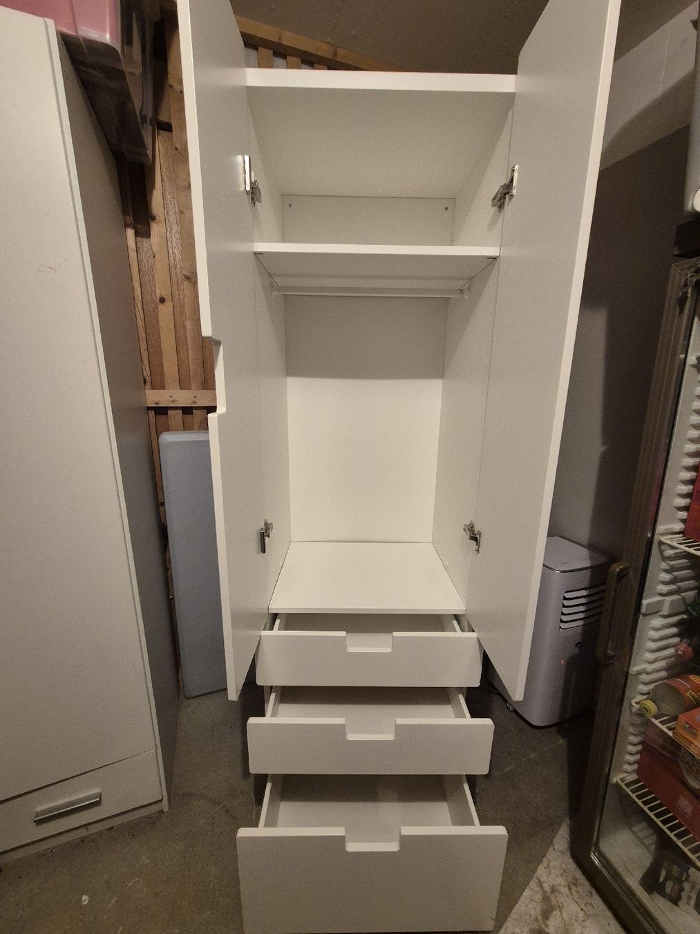 Armoires: armoire – D'occasion à Granges-Paccot par smo_dp89